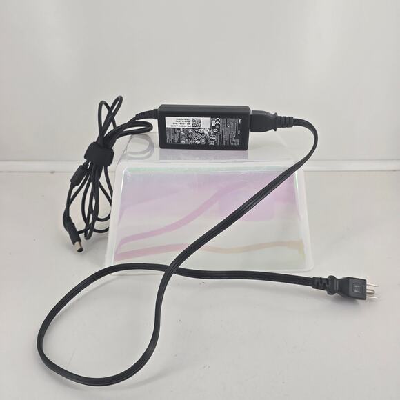 Dell OEM 65W PA-12 AC Adapter 19.5V 3.34A 06TM1C Big Tip Charger 7.4mm x 5.0mm - Picture 2 of 4